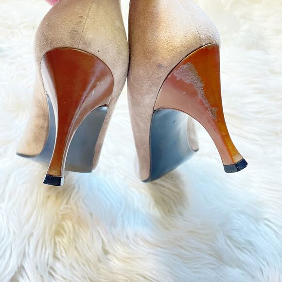 Stuart Weitzman Vintage Tan Suede Cap Toe Heels Pumps Women's Size 6 Wide - Picture 8 of 10